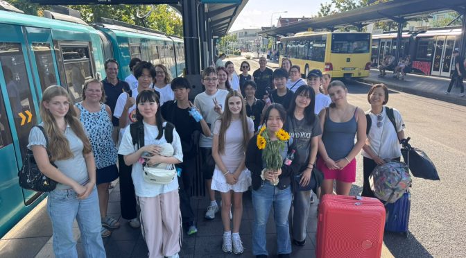 Besuch aus Fukushima: Earth Walkers zu Gast an der Schule am Ried